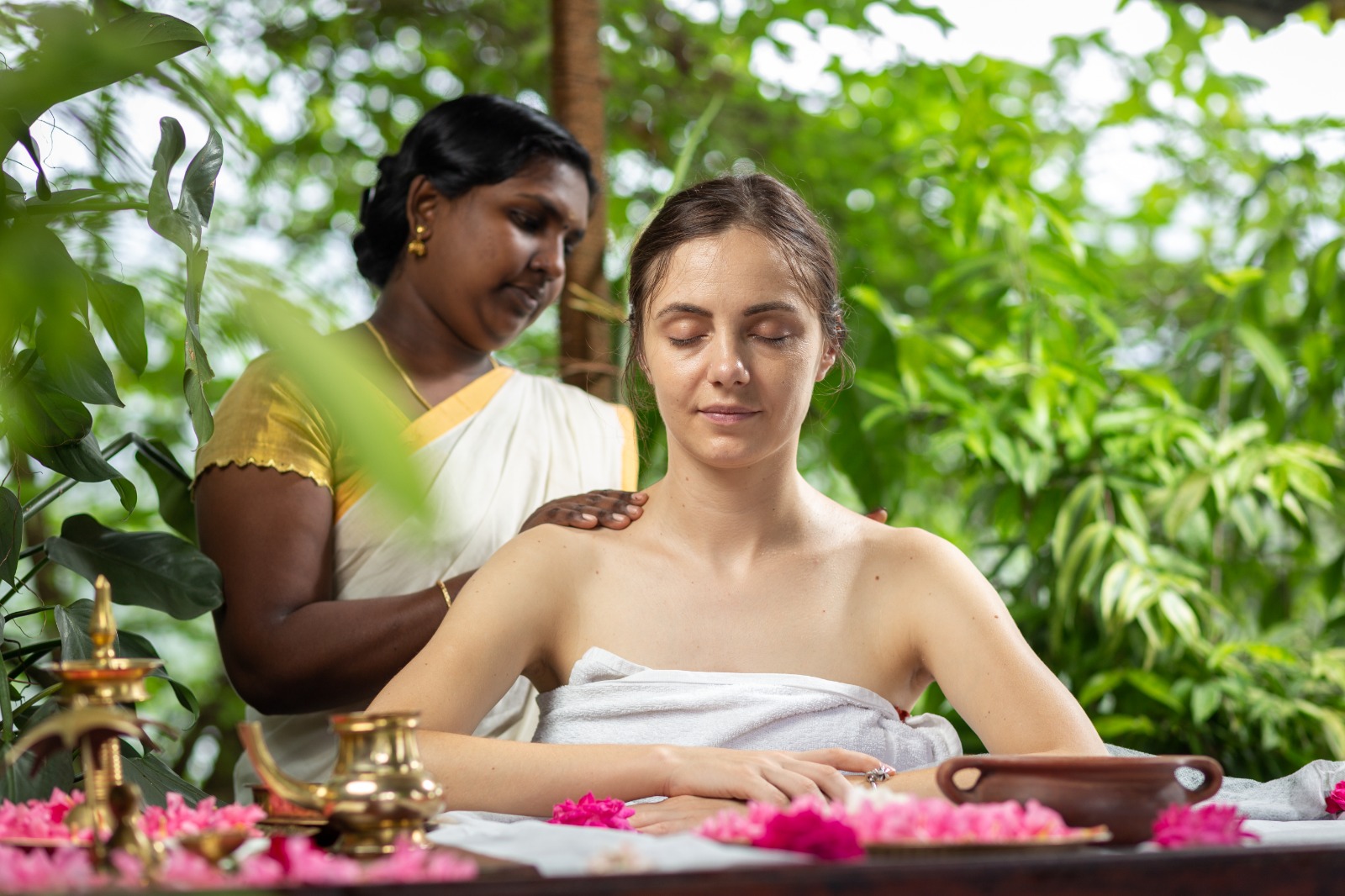 3-Day Women's Birdwatching, Ayurveda & Yoga Program in Kochi for Stress Recovery